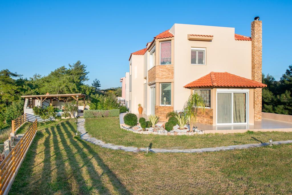 Natura House Lalyssos Eksteriør billede